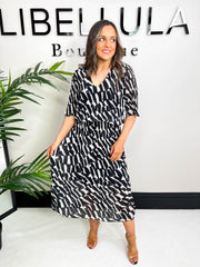 The Prina - Geometric Pleated Dress