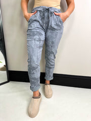 The Becca - Camo Tie Waist Jogger