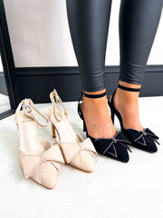 The Beau - Bow Heels