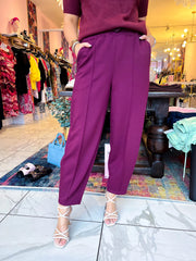 The Aria - Curve Carrot Leg Joggers