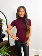 The Catia - Mid Neck Basic T-Shirt