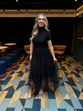 The Catia - Mid Neck Basic T-Shirt