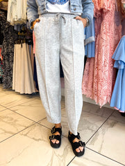 The Aria -Regular Carrot Leg Joggers
