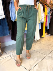 The Aria - Regular Carrot Leg Joggers