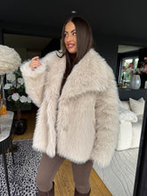 The Sofia - Beige Oversized Collar Faux Fur Coat