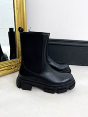 The Addison - Pull On Boots