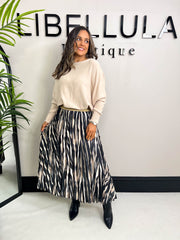 The Laura - Wavy Neutral Print