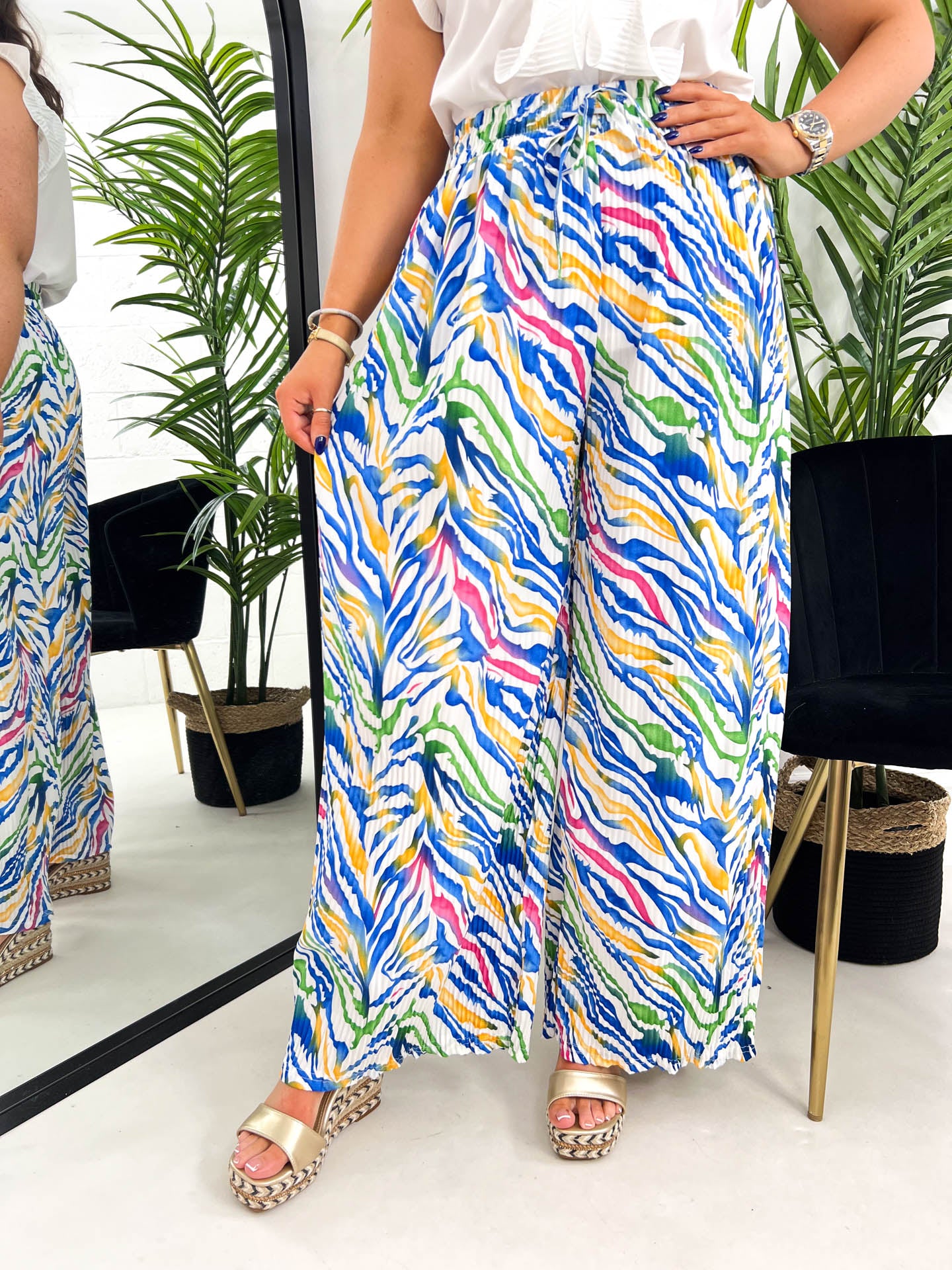 The Maeve - Print Plisse Trousers