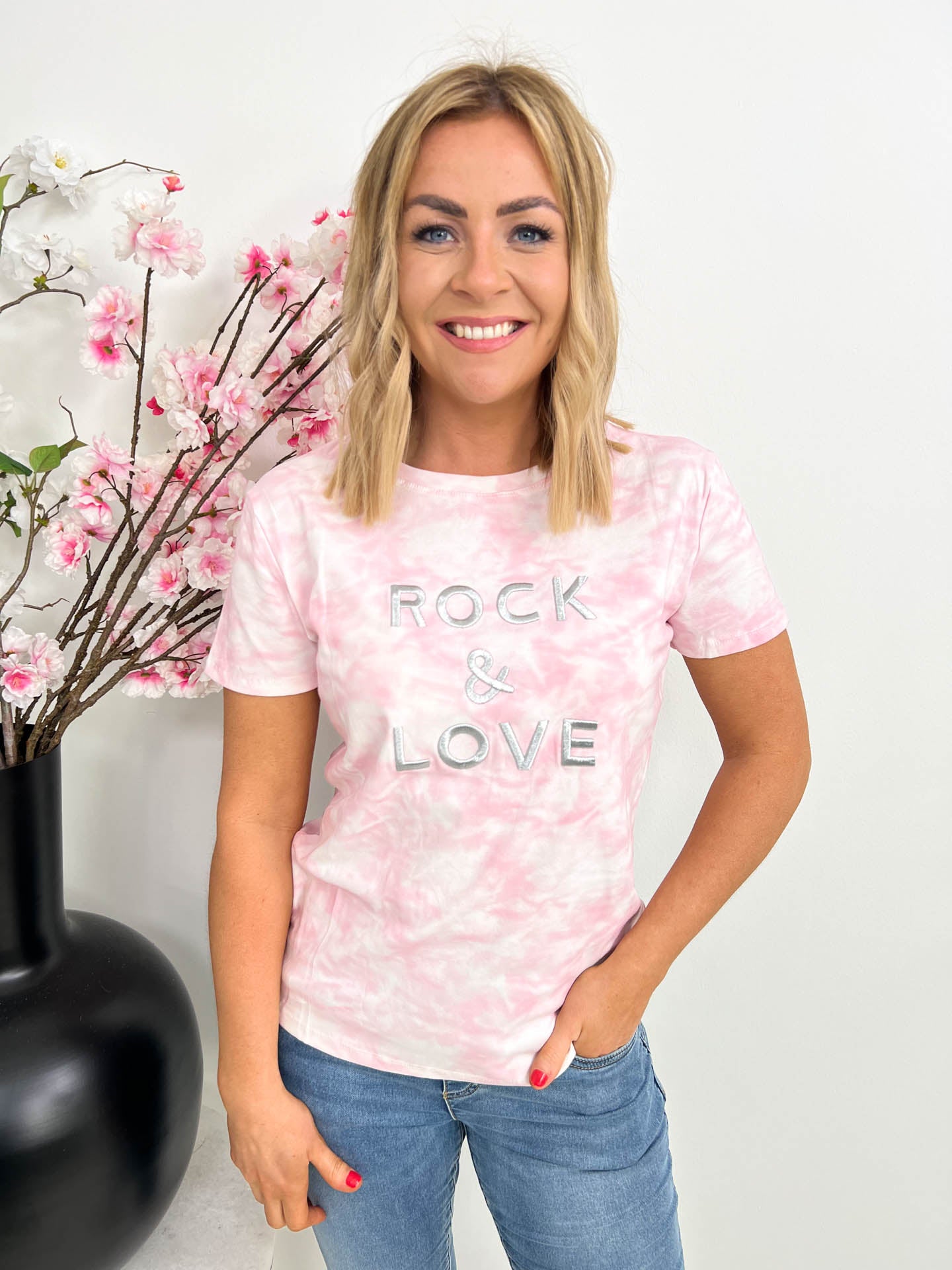 The Cara - Graphic T-Shirt