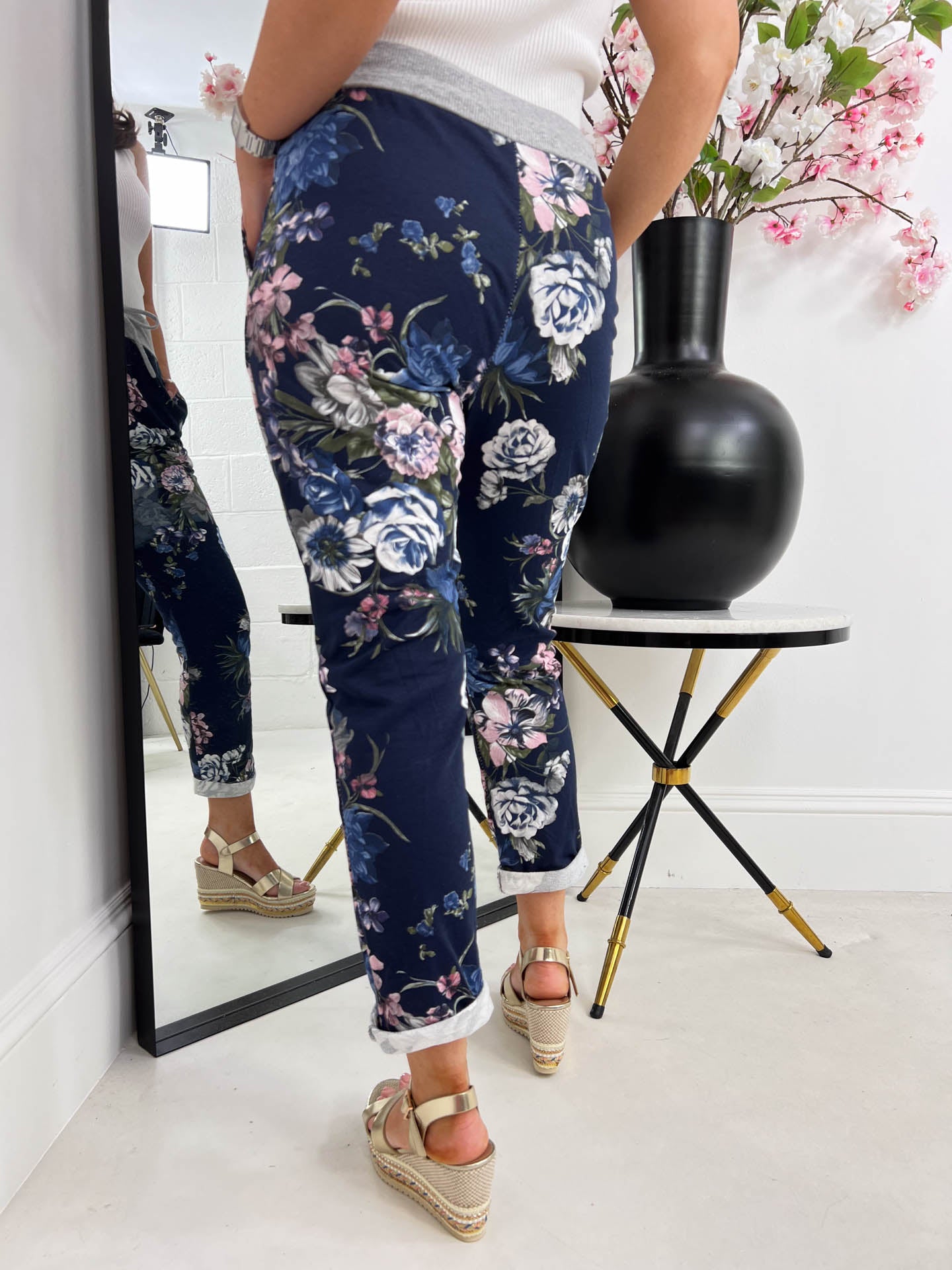 The Catherine - Navy Floral Jogger