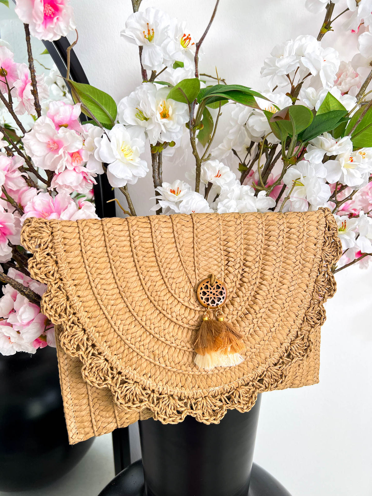 The Imogen - Scallop Edge Rattan Clutch