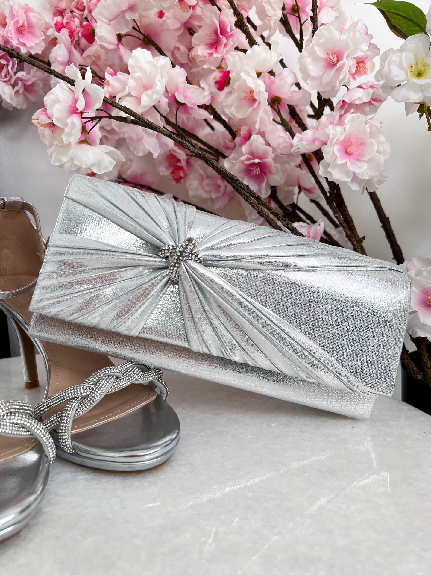 The Freya - Diamante Twist Clutch