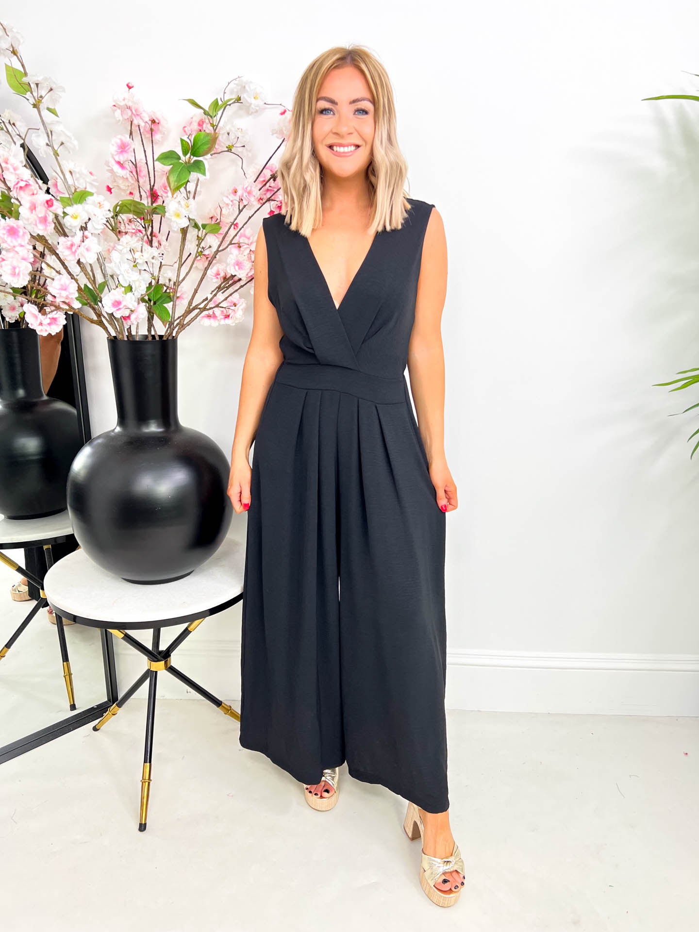 The Jen - V-neck Jumpsuit