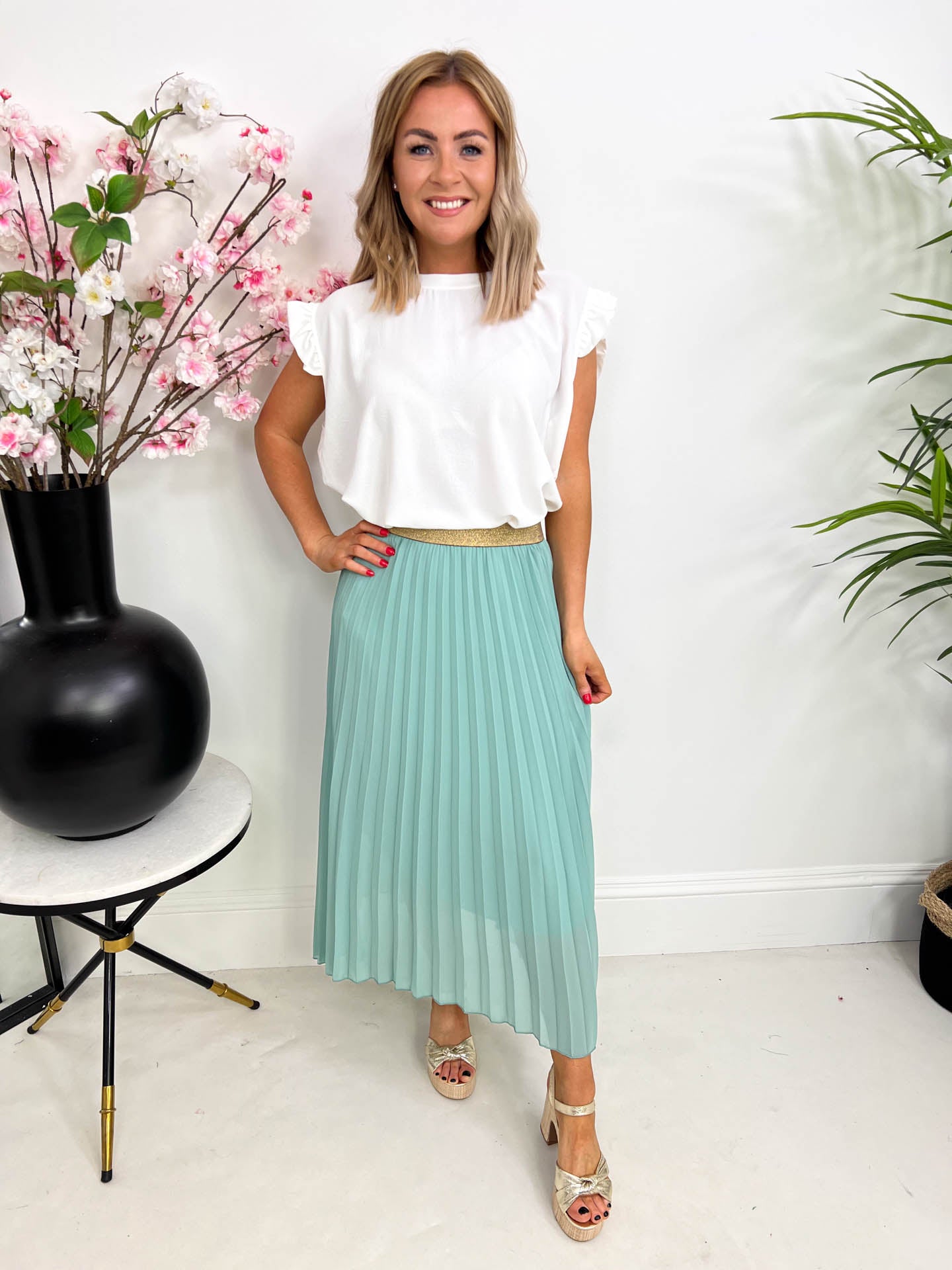 The Laura - Block Colour Pleated Skirt