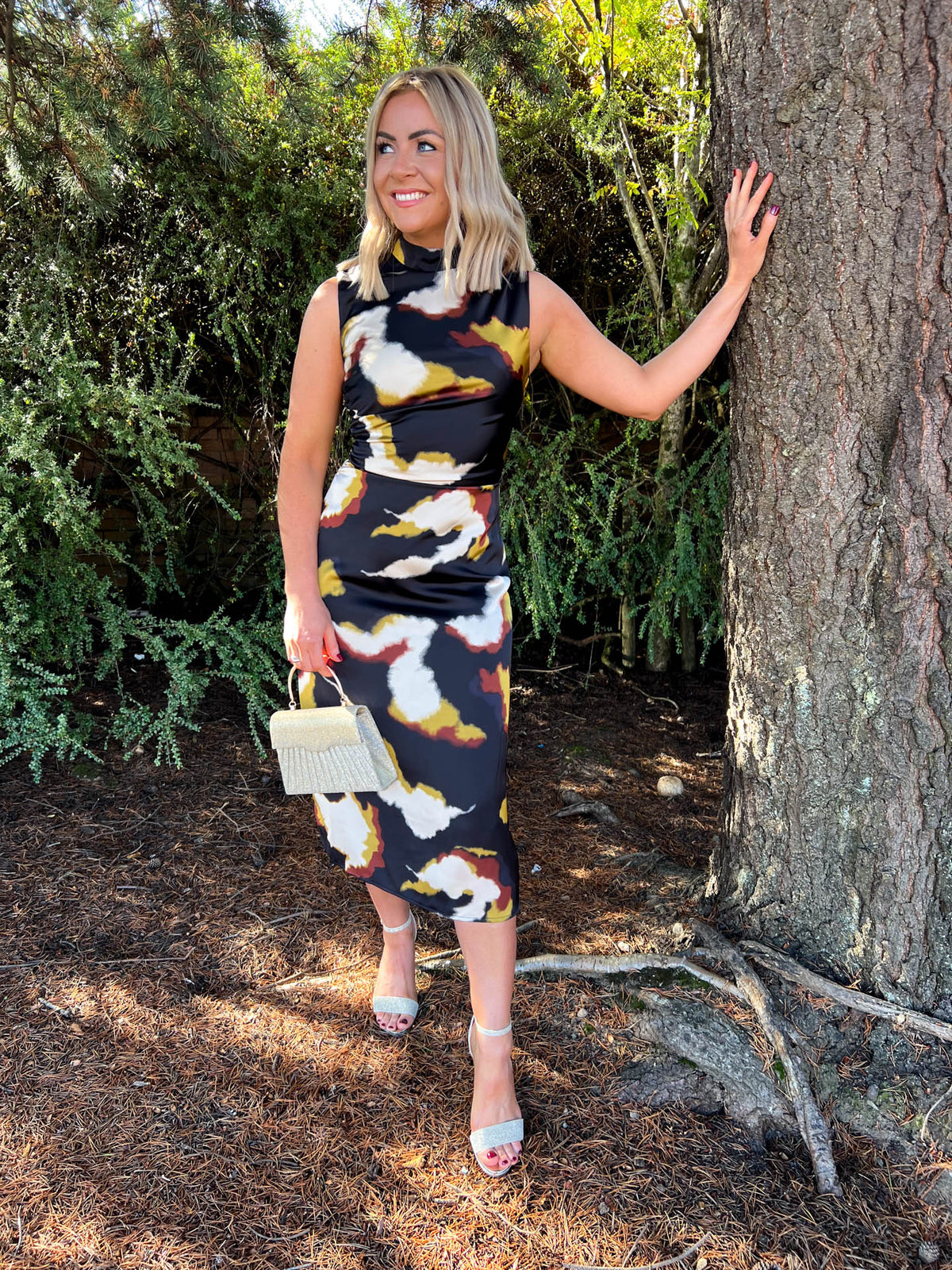 The Abi- Abstract Print Midi Dress