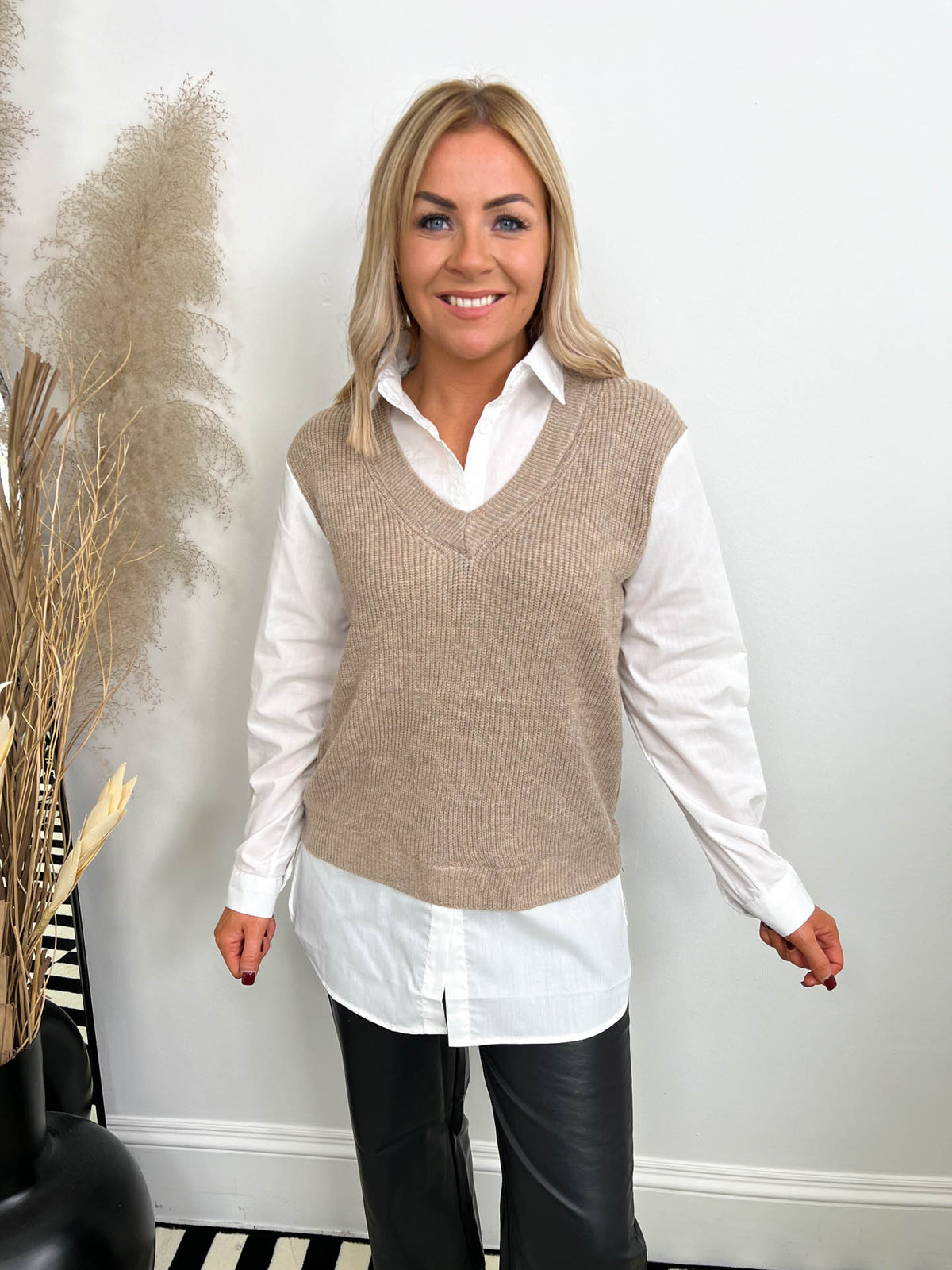 The Dorothea - Knitted Vest with Shirt Detailing