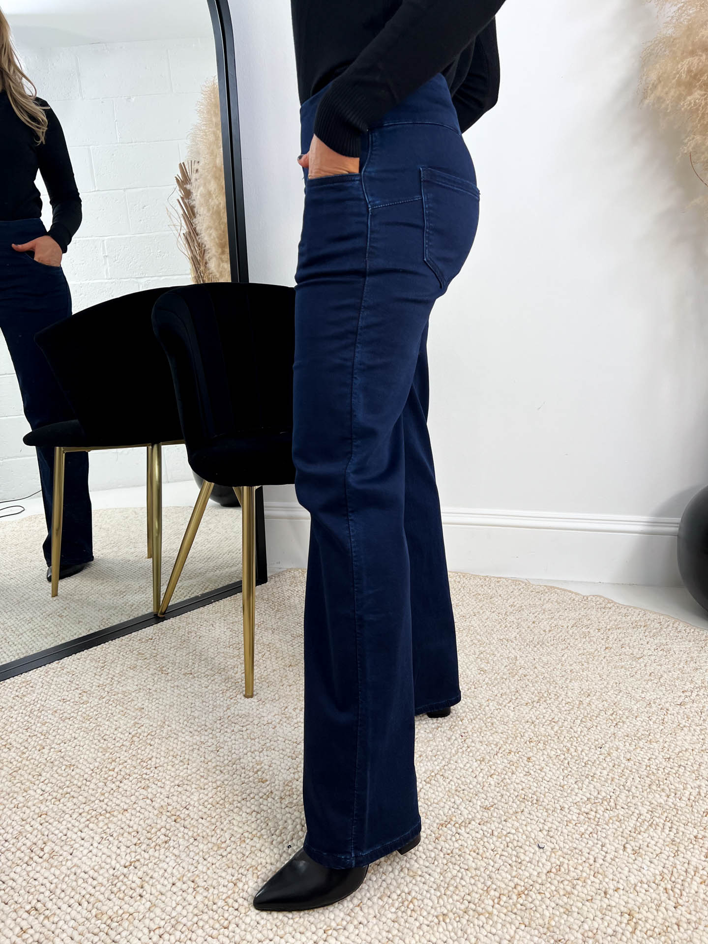 Wide Leg Jeans Jeans And Jordans Outfit Flared Jeans With Jordan