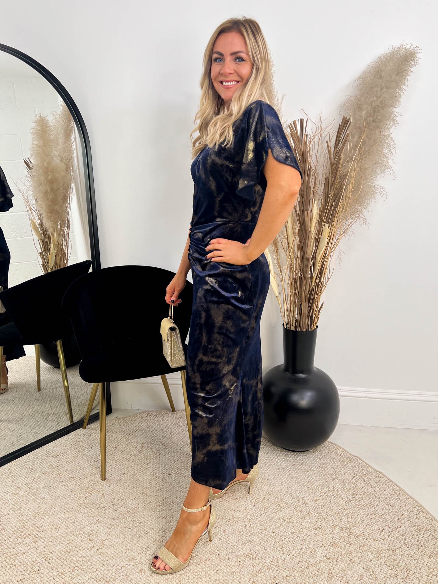 The Maddlyn - Navy and Gold Velvet Midi Dress