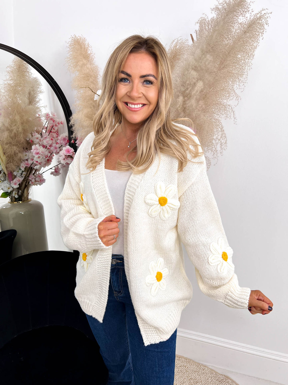 The Flo - Chunky Flower Knitted Cardigan