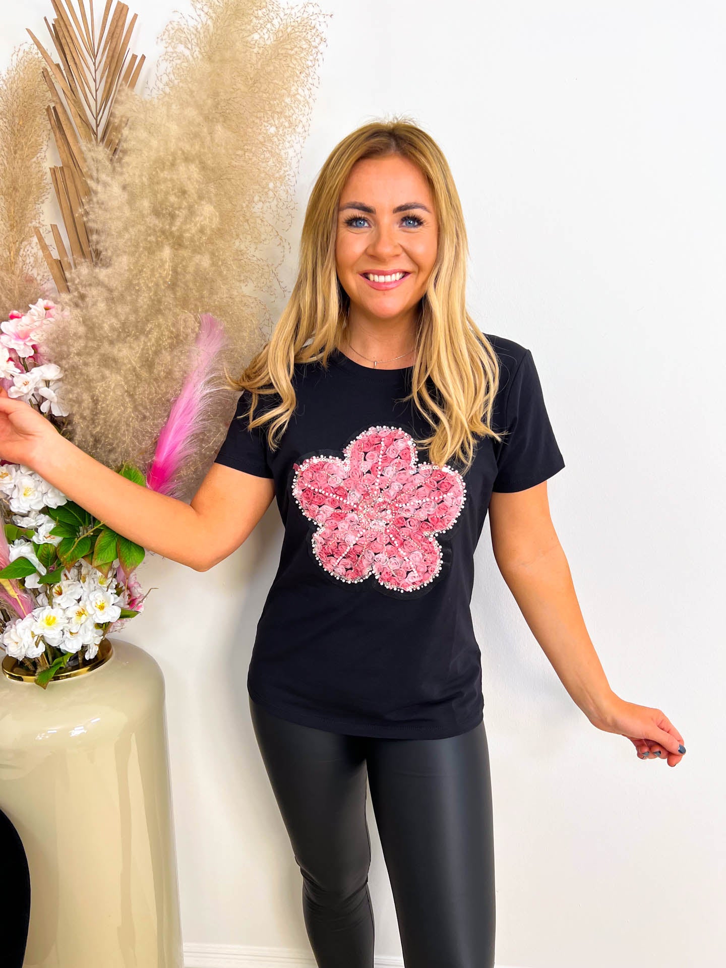 The Mirrin - Sequin Flower T-Shirt