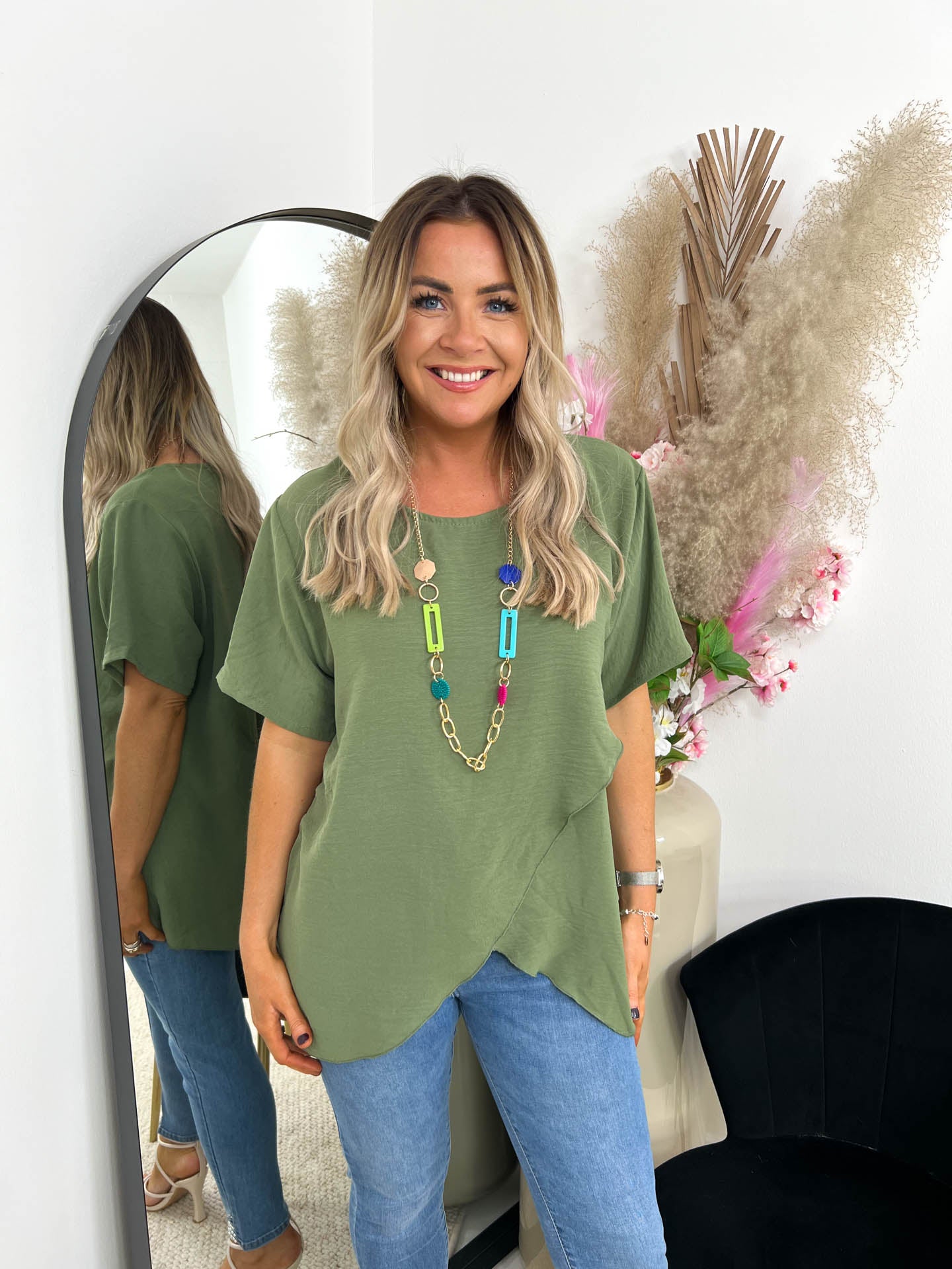 The Kira- Crossover Necklace T-Shirt