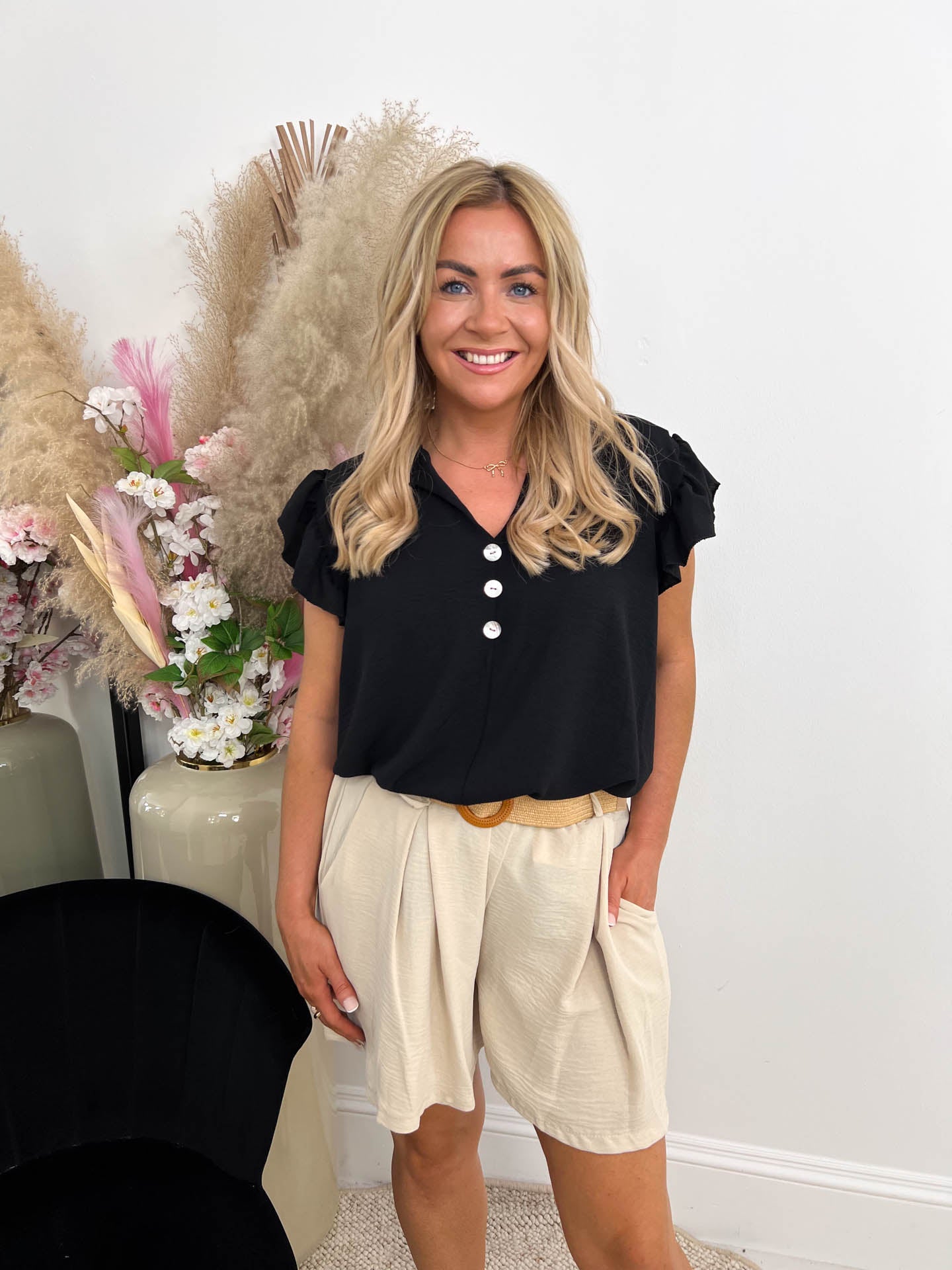 The Cassy - Button Short Sleeve Blouse