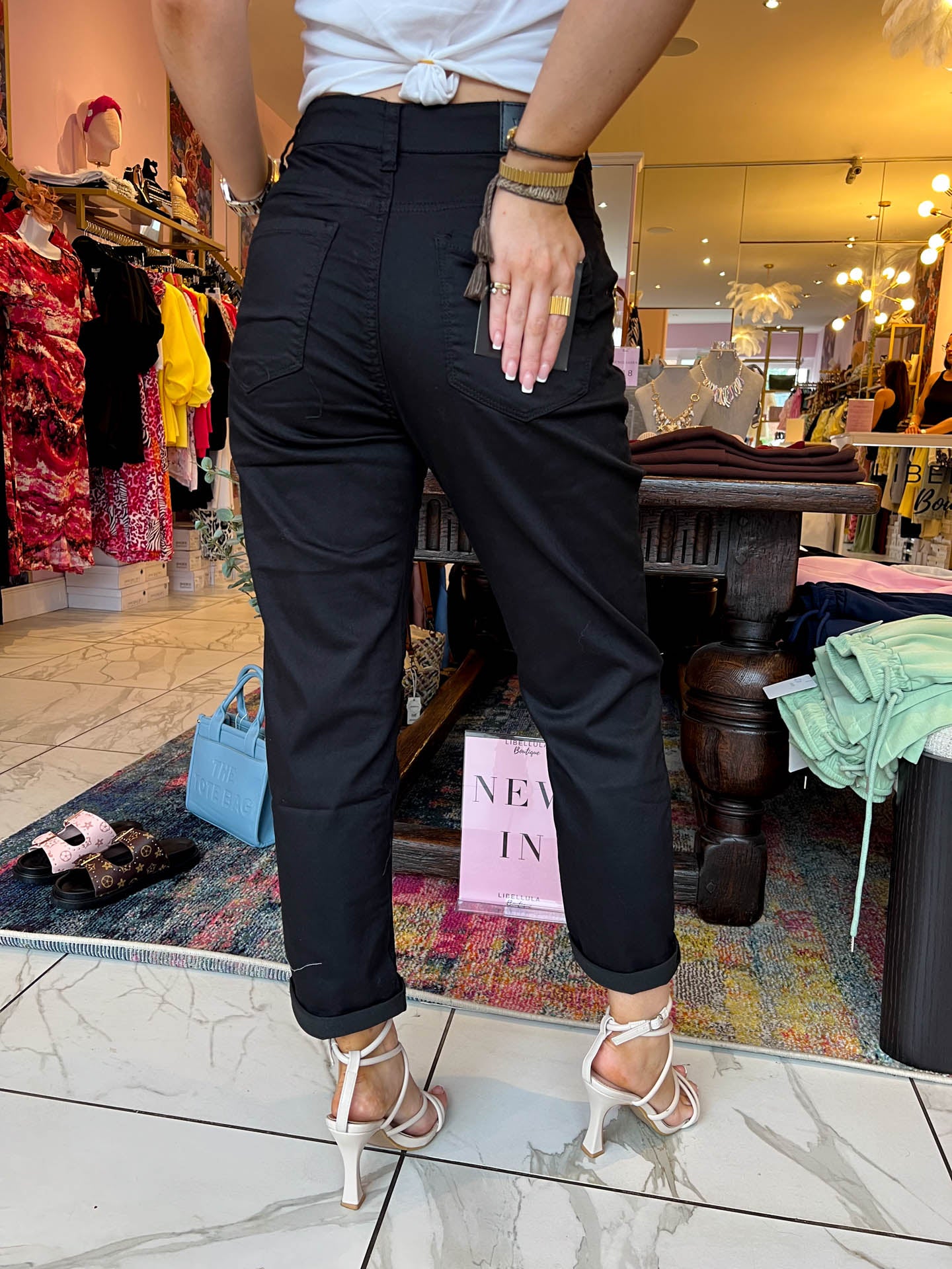 The Felicia - Black Carrot Jeans with Pocket Button Detailing