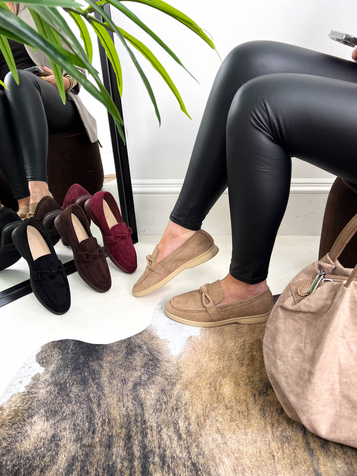 The Dani - Suede Loafer