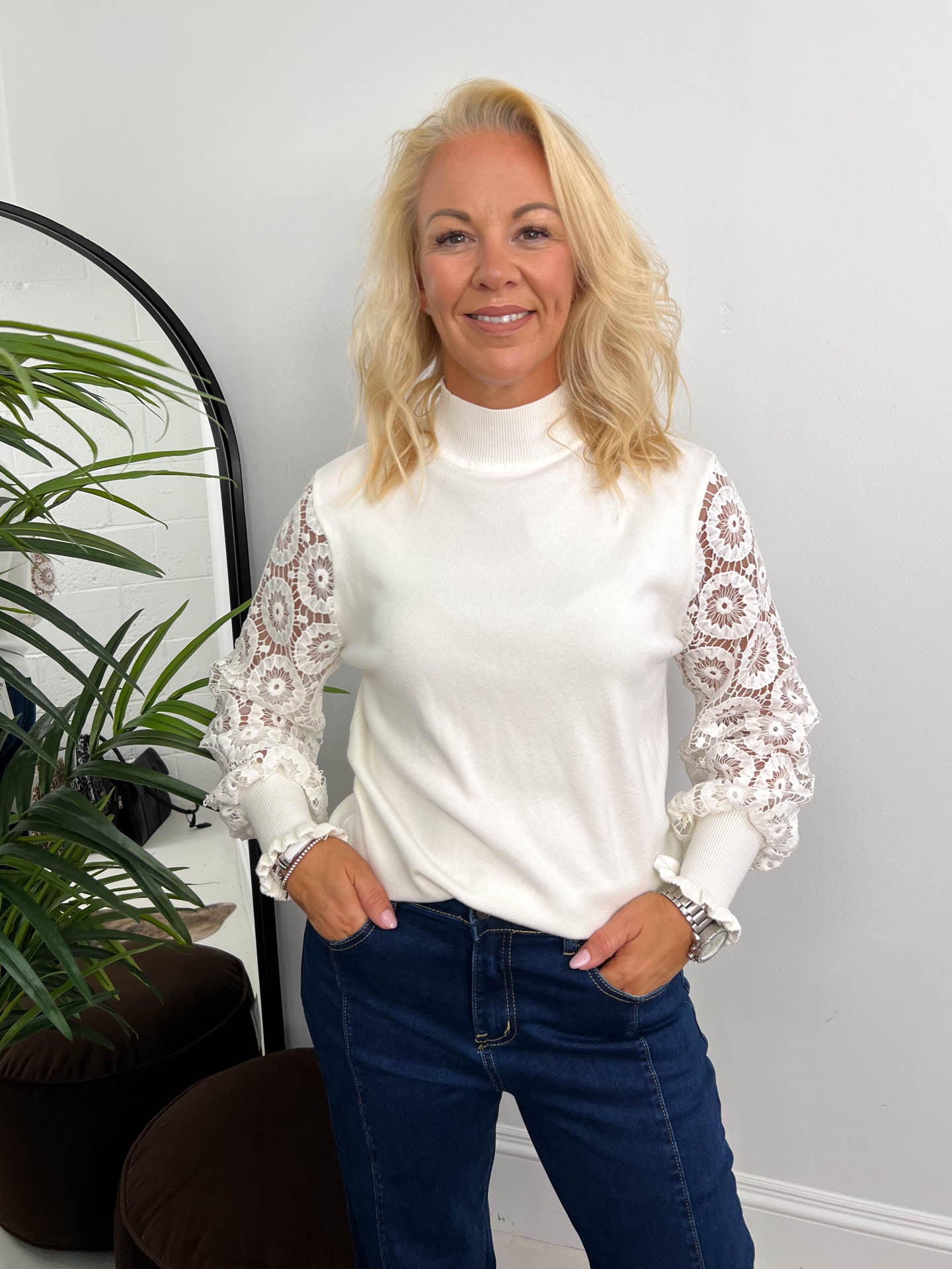 The Annabelle - Floral Long Sleeve Knit
