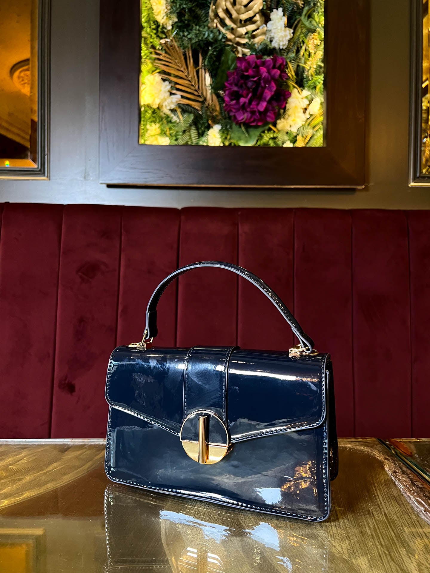 The Giana - Circle Buckle Bag