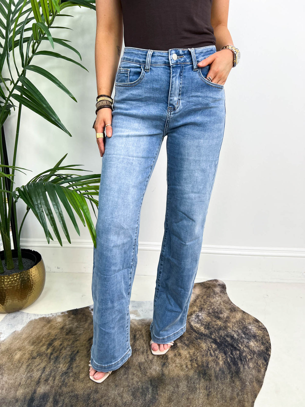 The Daria - Wide Leg High Waisted Denim Jeans