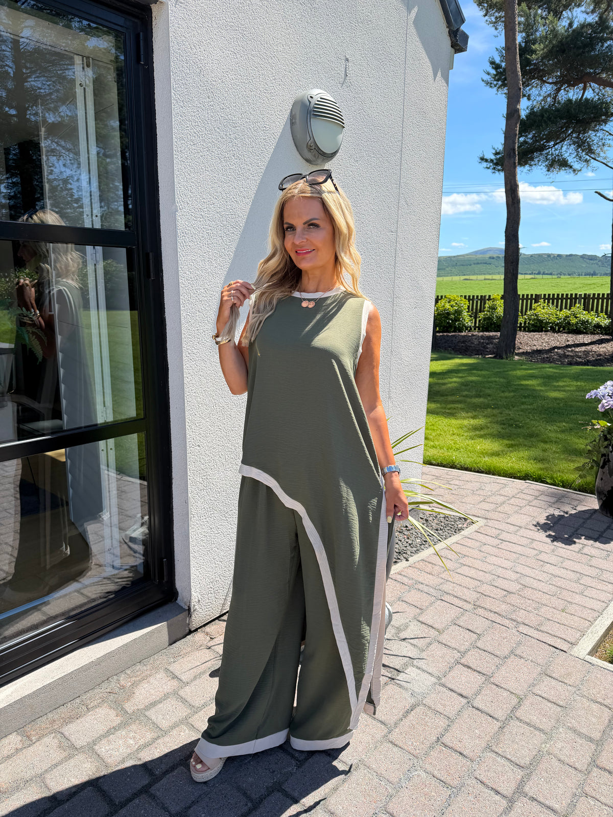 The Santorini - Asymmetrical Contrast Trim Coord