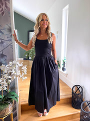 The Lainey - Sleeveless Midi Dress