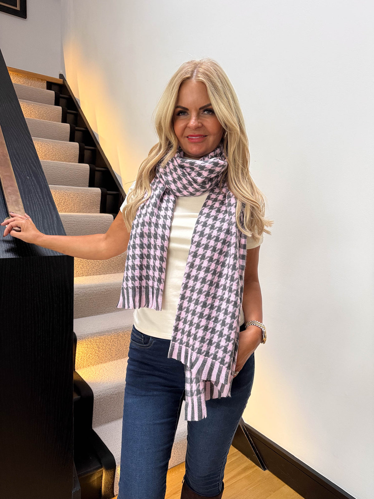 The Tiara- Small Houndstooth Scarf
