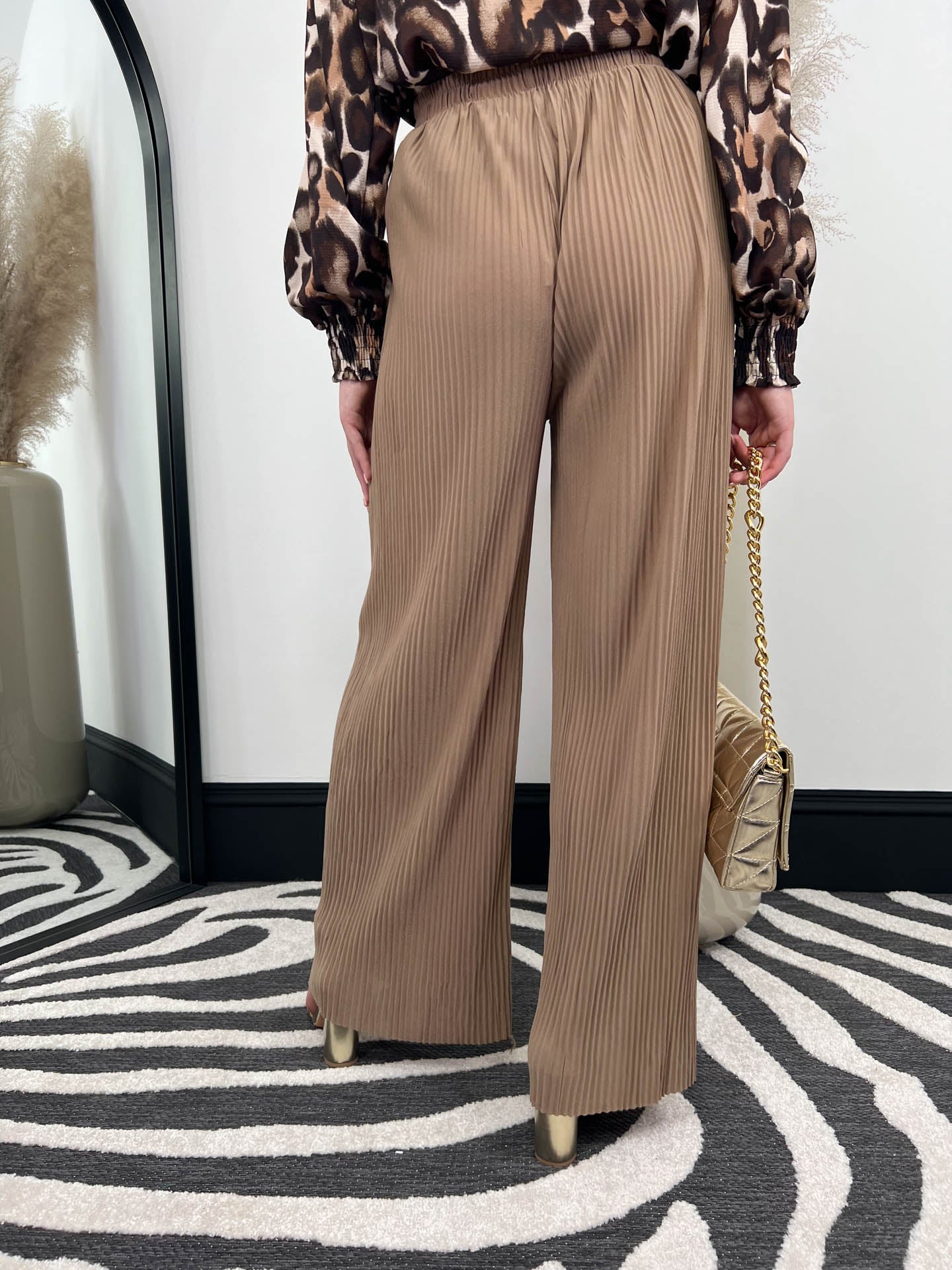 The Lillie - Pleated Trousers