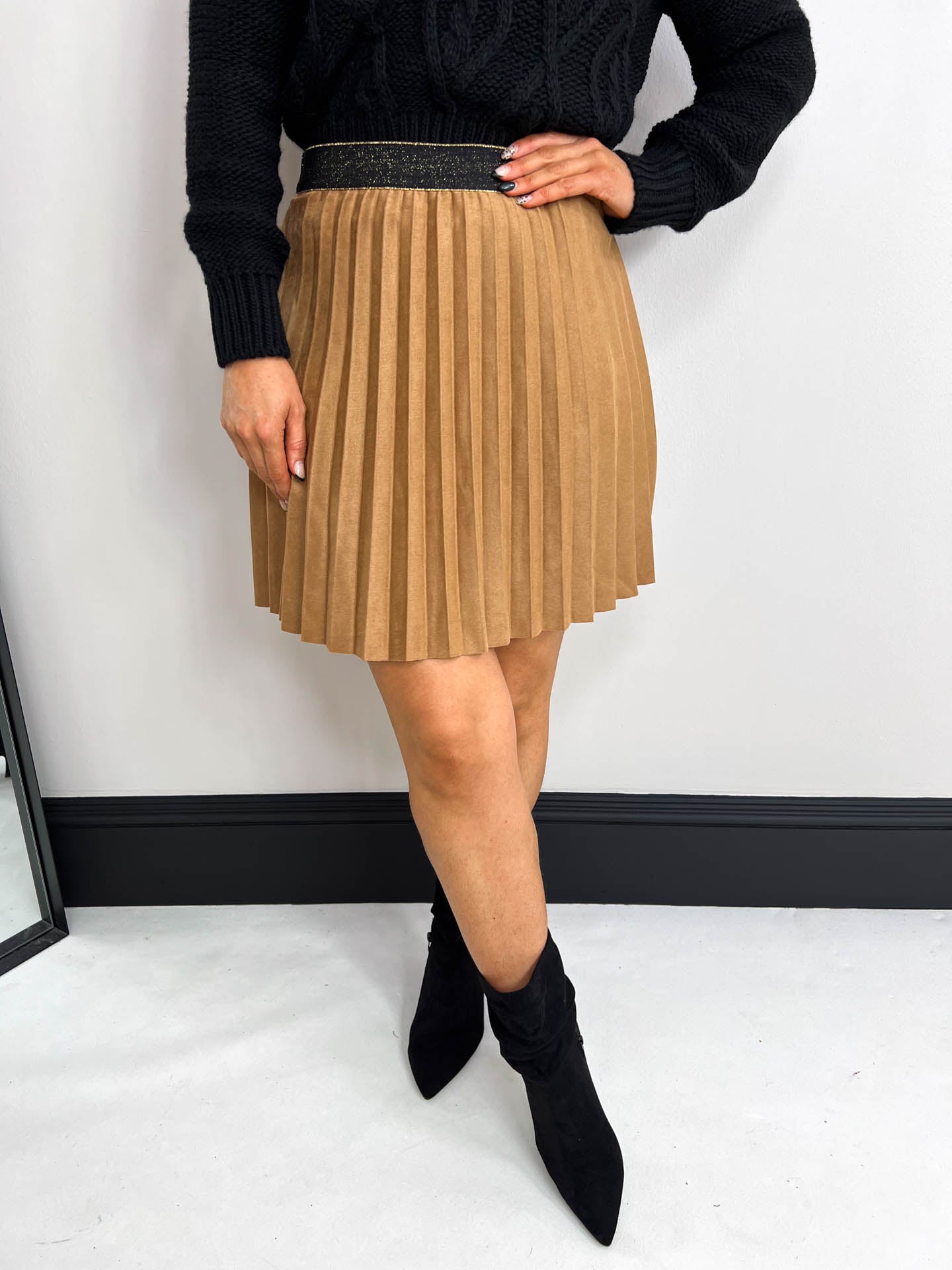 The Gianna - Pleated Mini Skirt