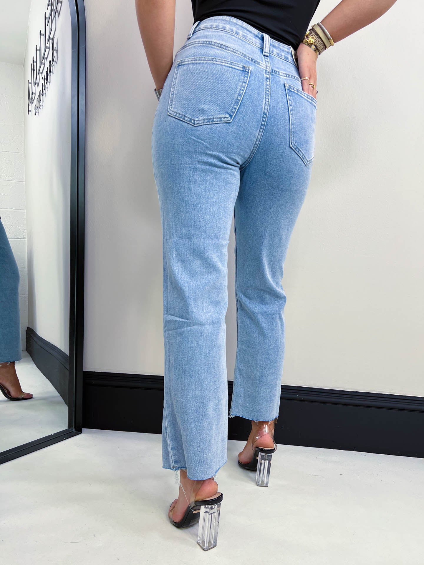 The Donna - Straight Leg Jeans